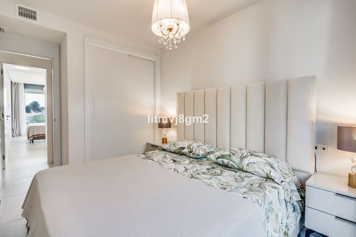 Image No.19-3 Bed Apartment for sale