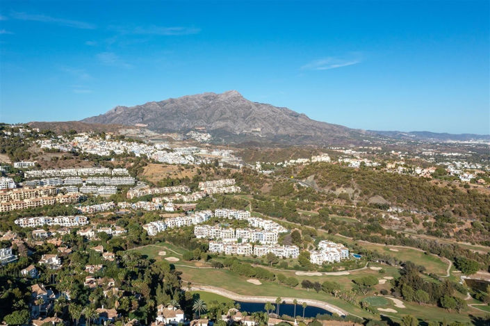 Image No.3-3 Bed Apartment for sale