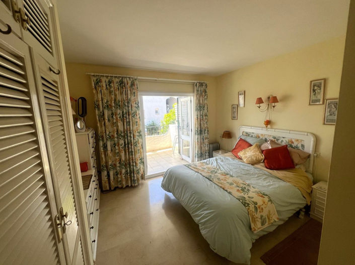 Image No.12-2 Bed Apartment for sale