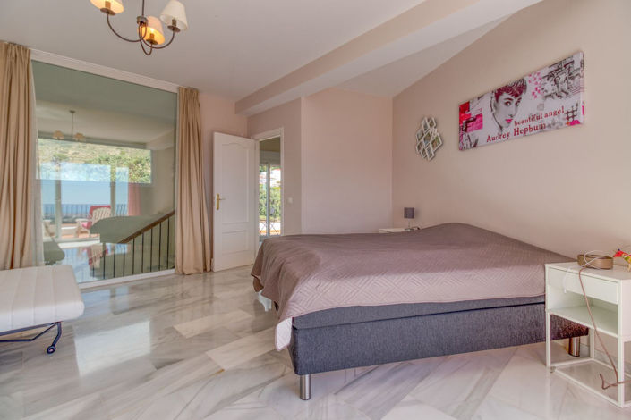 Image No.19-5 Bed Villa for sale