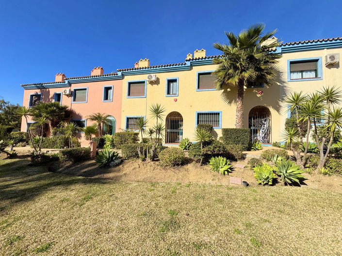 Image No.1-3 Bed Townhouse for sale