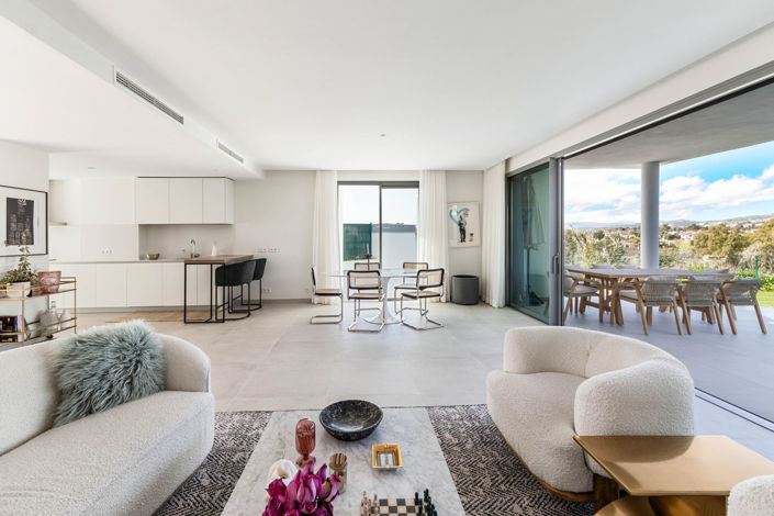 Image No.21-3 Bed Townhouse for sale