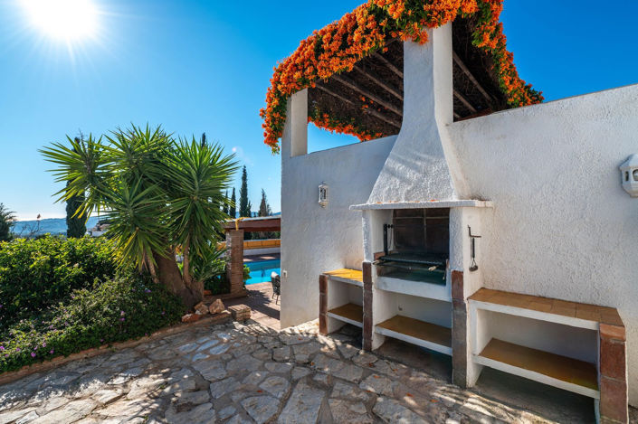 Image No.12-4 Bed Villa for sale