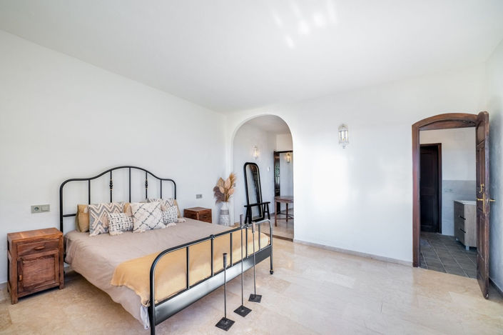 Image No.34-4 Bed Villa for sale