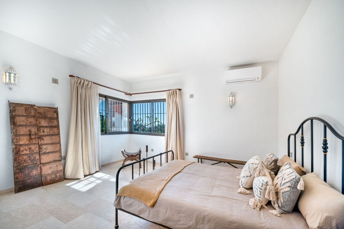 Image No.41-4 Bed Villa for sale