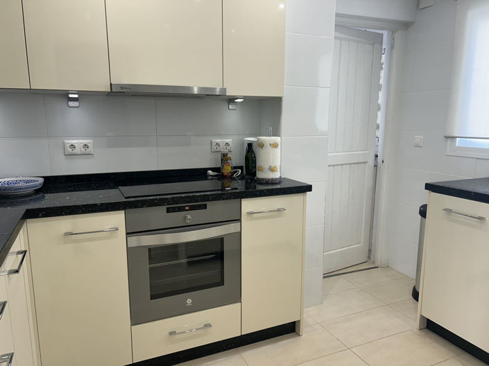 Image No.11-2 Bed Apartment for sale