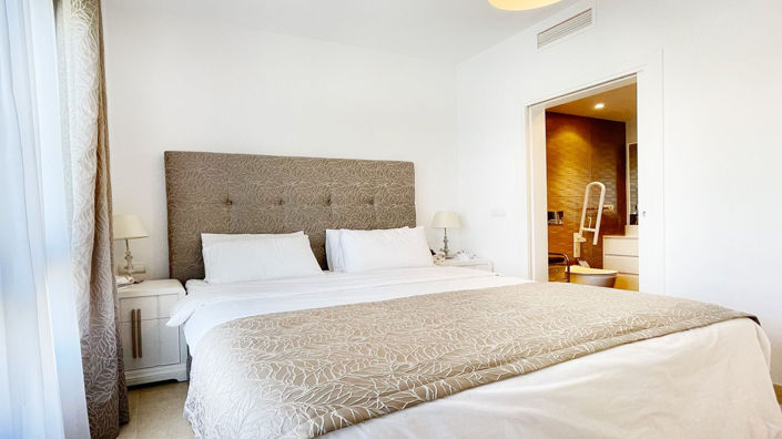 Image No.19-4 Bed Penthouse for sale