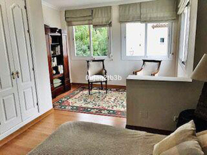 Image No.3-Appartement de 3 chambres à vendre à Estepona