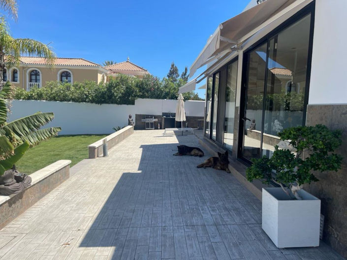 Image No.2-3 Bed Villa for sale