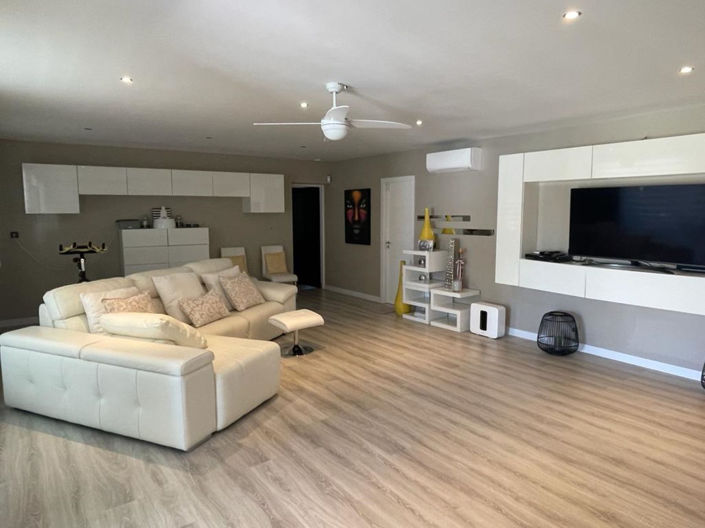 Image No.4-3 Bed Villa for sale