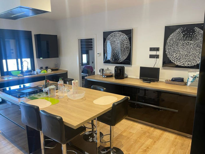 Image No.6-3 Bed Villa for sale