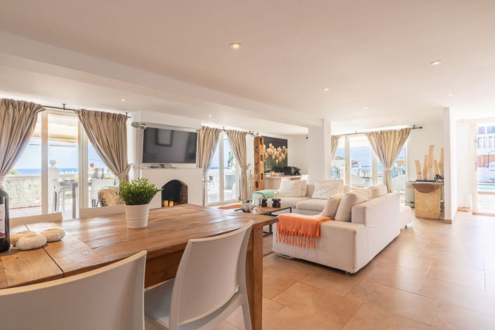 Image No.18-6 Bed Villa for sale