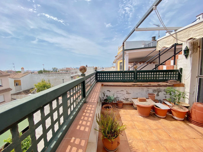 Image No.3-7 Bed Townhouse for sale