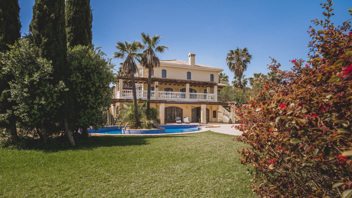Image No.1-7 Bed Villa for sale