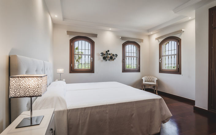 Image No.46-7 Bed Villa for sale