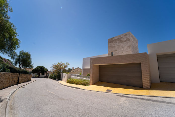 Image No.17-6 Bed Villa for sale