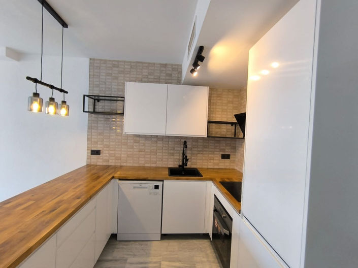 Image No.9-3 Bed Apartment for sale