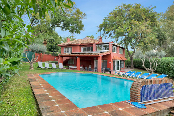 Image No.2-6 Bed Villa for sale