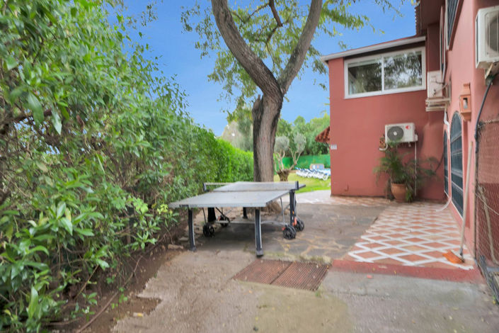 Image No.8-6 Bed Villa for sale