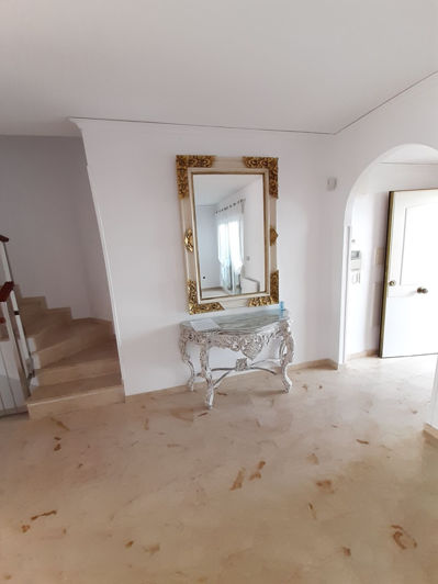 Image No.16-3 Bed Townhouse for sale