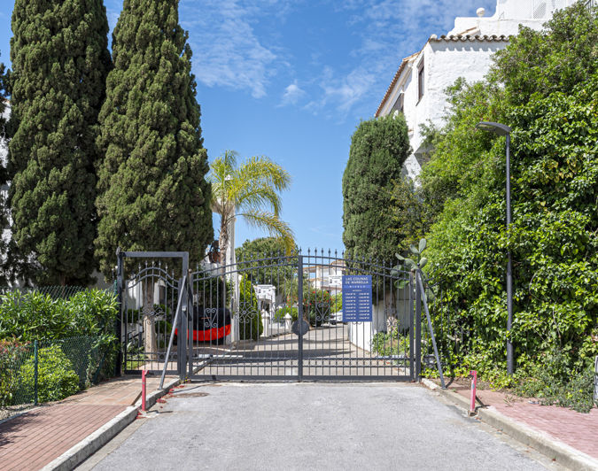 Image No.12-2 Bed Apartment for sale