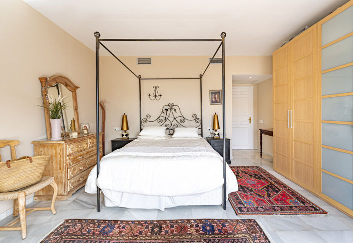 Image No.33-2 Bed Apartment for sale