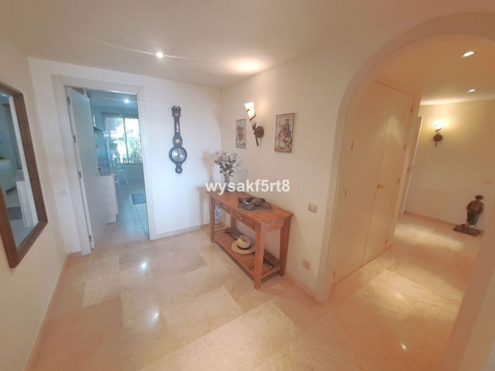 Image No.23-3 Bed Apartment for sale