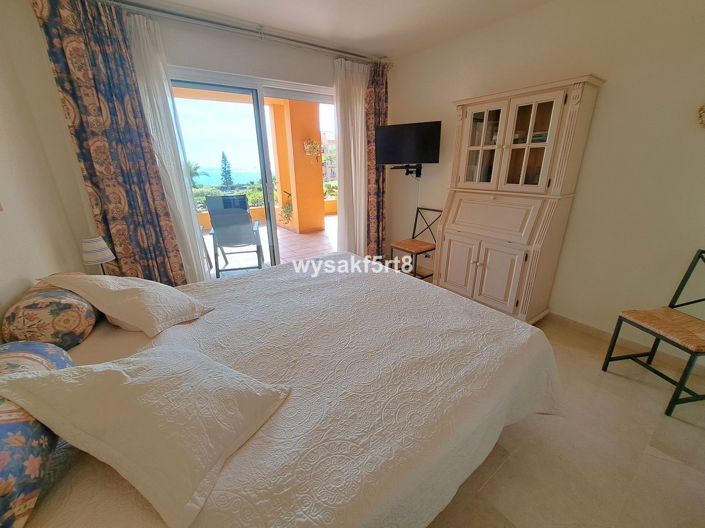 Image No.35-3 Bed Apartment for sale