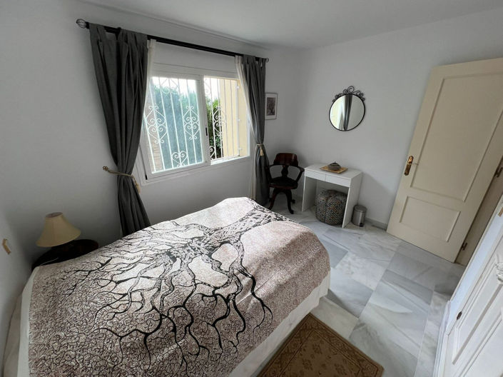 Image No.42-4 Bed Villa for sale