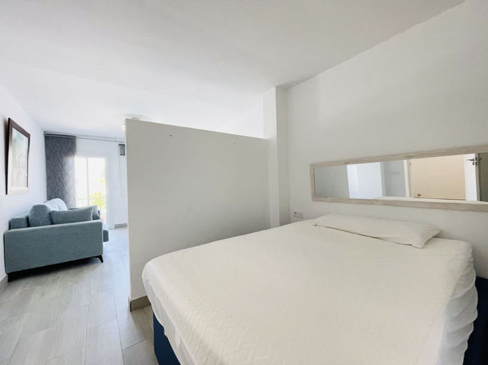 Image No.26-3 Bed Townhouse for sale