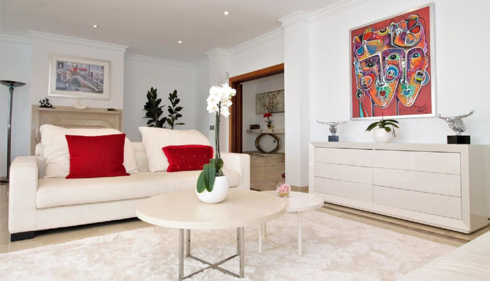 Image No.14-10 Bed Villa for sale