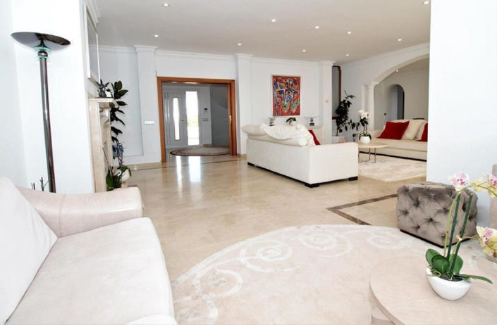 Image No.19-10 Bed Villa for sale