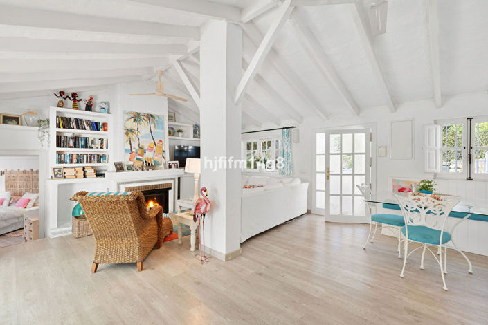 Image No.10-4 Bed Villa for sale