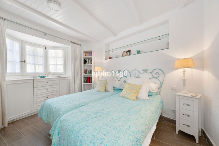 Image No.17-4 Bed Villa for sale