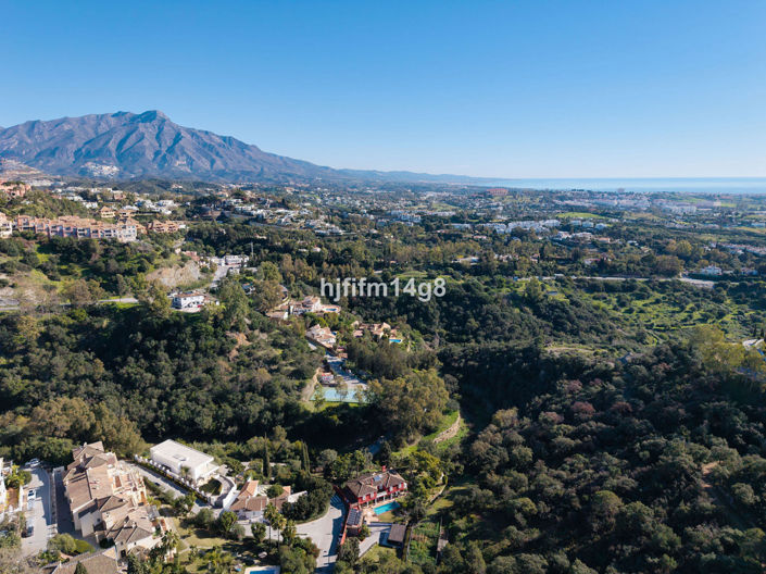 Image No.2-4 Bed Villa for sale