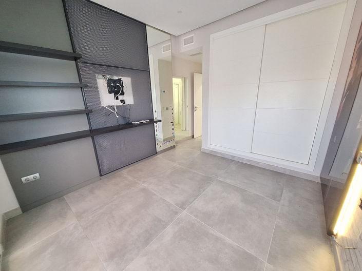 Image No.19-Appartement de 2 chambres à vendre à Estepona