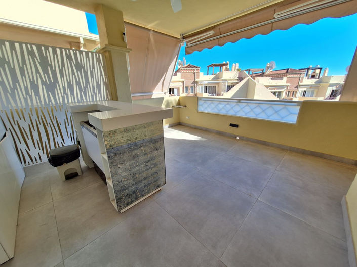 Image No.3-Appartement de 2 chambres à vendre à Estepona