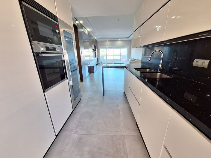 Image No.9-Appartement de 2 chambres à vendre à Estepona