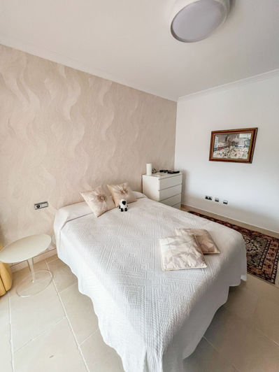 Image No.25-4 Bed Townhouse for sale