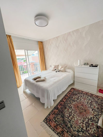 Image No.26-4 Bed Townhouse for sale