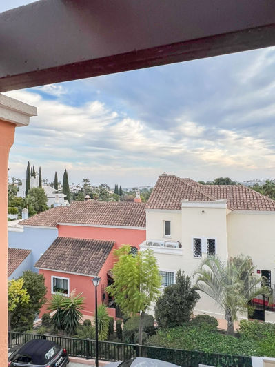 Image No.4-4 Bed Townhouse for sale