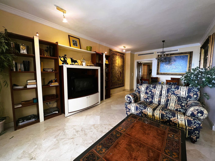 Image No.32-2 Bed Apartment for sale