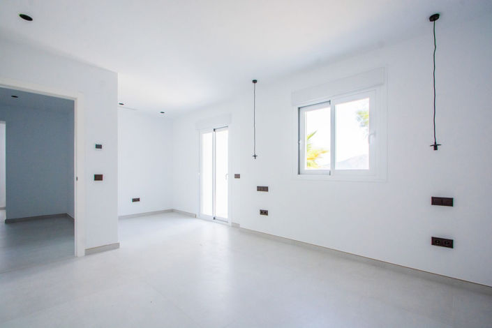 Image No.24-4 Bed Villa for sale