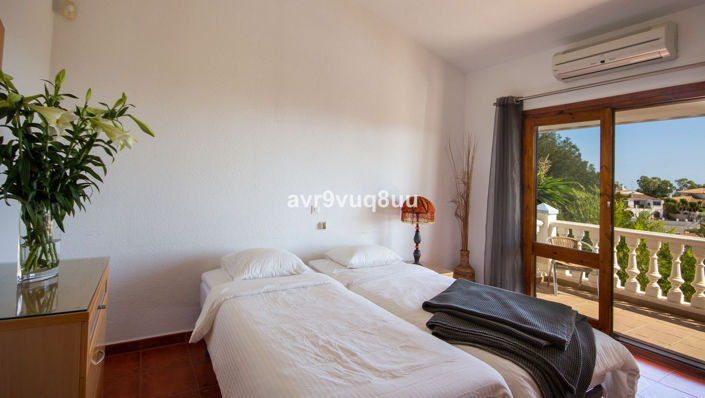 Image No.27-7 Bed Villa for sale