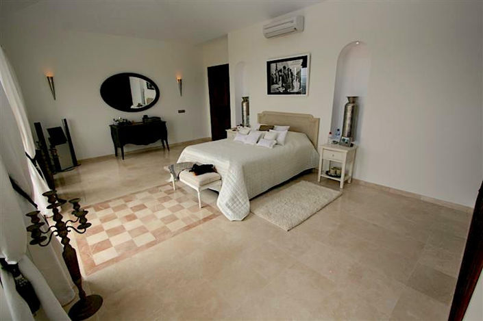 Image No.23-5 Bed Villa for sale