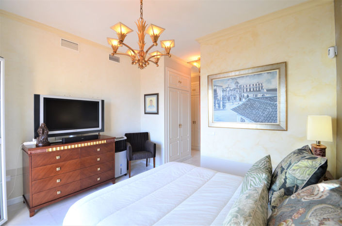 Image No.26-3 Bed Apartment for sale