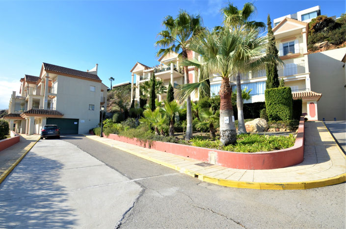 Image No.9-3 Bed Apartment for sale