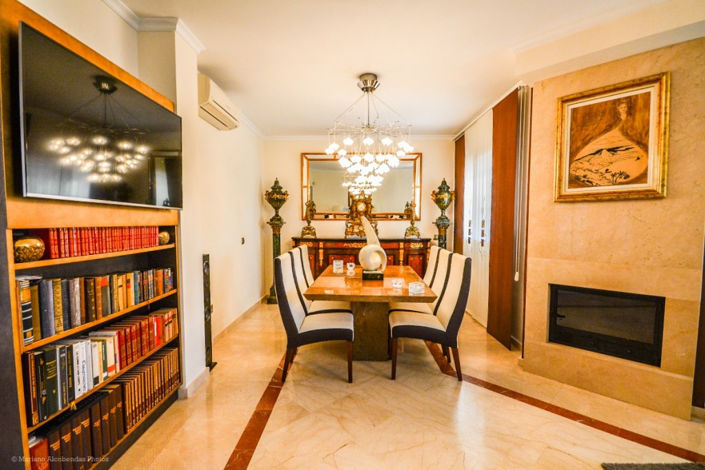 Image No.12-Villa de 5 chambres à vendre à Mijas Costa