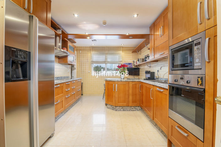 Image No.15-3 Bed Apartment for sale