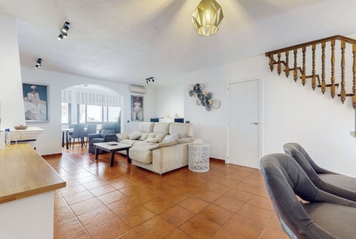 Image No.3-4 Bed Townhouse for sale